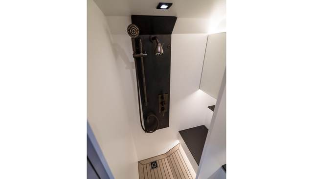 Robin's Nest yacht for sale 90