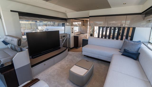 3042568 yacht for sale 33