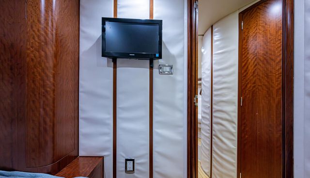 REFIT 2018 - REEL DEAL yacht for sale 28