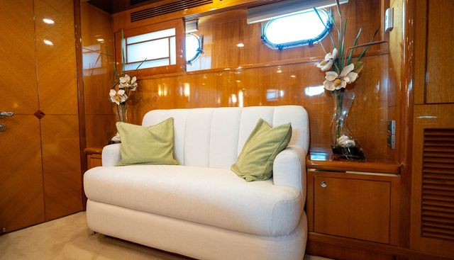 MEMORY BANK yacht for sale 73
