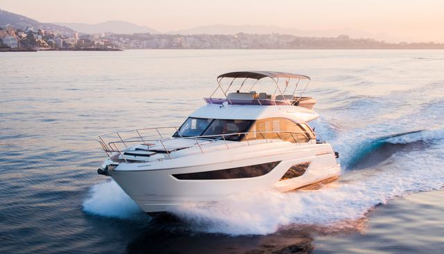Valluga yacht for sale 38