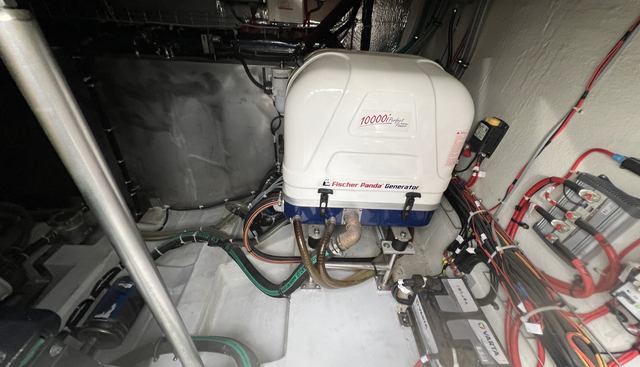 White Pearl yacht for sale 13