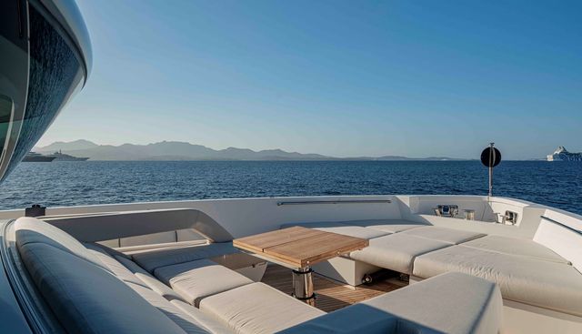 FIREFLY yacht for sale 19