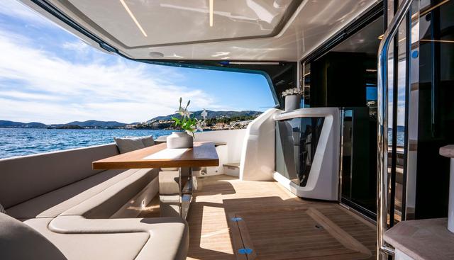 BQ2 yacht for sale 20