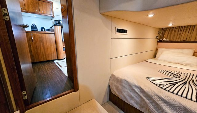 GALLIVANT yacht for sale 25