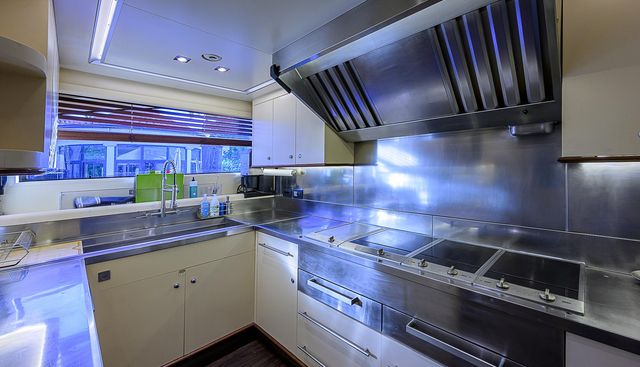SEASCAPE V yacht for sale 24