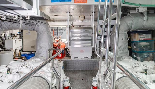 Indecent Proposal IV yacht for sale 85