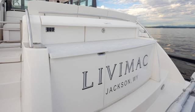 TIARA C49 COUPE yacht for sale 9