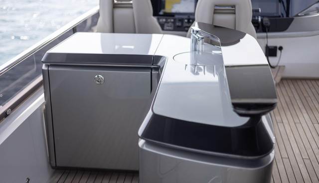 Maxi yacht for sale 39