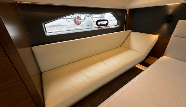 Roxy 2 yacht for sale 23