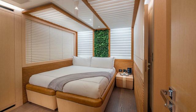 NEVERLAND yacht for sale 45