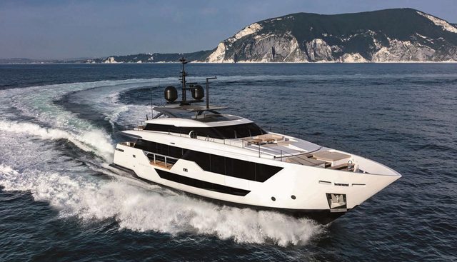 Etoile yacht for sale 39