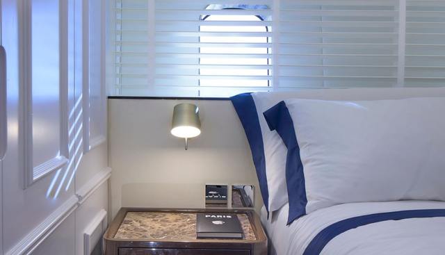 PICCHIOTTI 24 yacht for sale 28