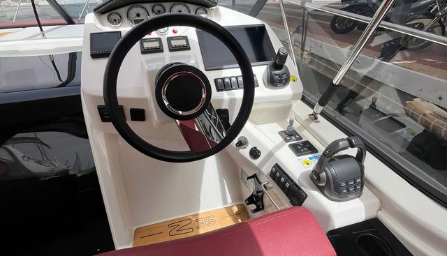 Z35 yacht for sale 15