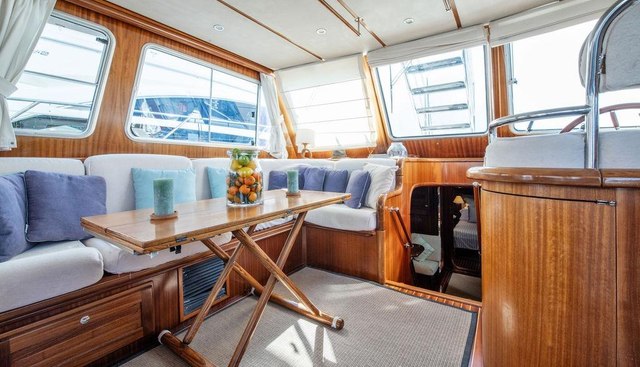 NIU TRANQUIL yacht for sale 68