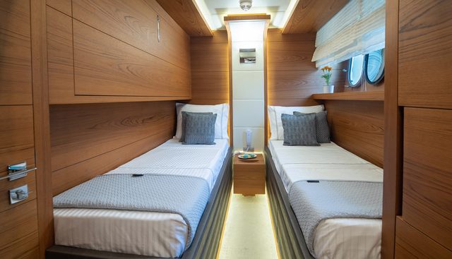 EL PECADO yacht for sale 22