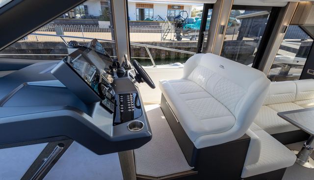 GN440FLY-016 yacht for sale 93