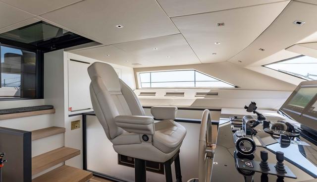 CHAMELEON yacht for sale 58