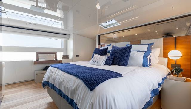 CHAMELEON yacht for sale 37