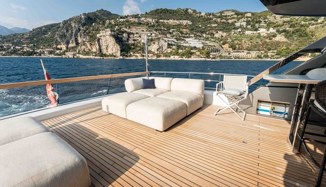 La yacht for sale 19