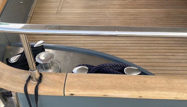 Azimut 80 yacht for sale 8