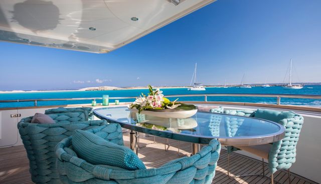 MR & MRS SMITH yacht for sale 3