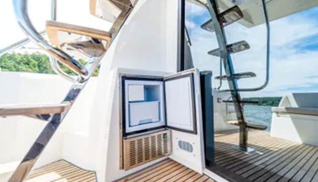 V & A yacht for sale 15