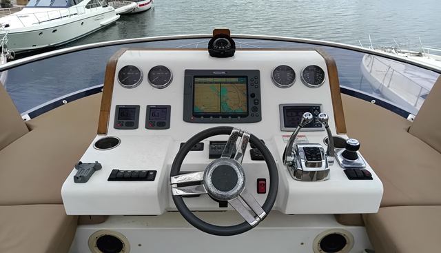 noname yacht for sale 12