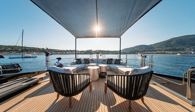 Db9 yacht for sale 37