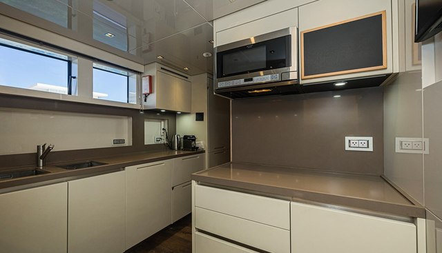 PERCAL yacht for sale 37