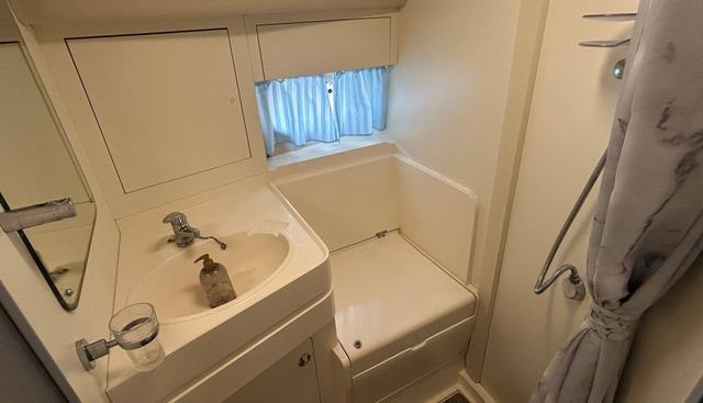 noname yacht for sale 34