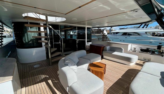 DB yacht for sale 32