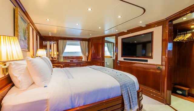 Stella Fiera yacht for sale 25