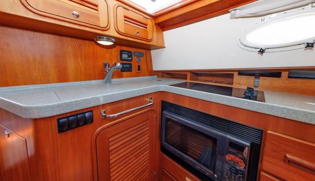 Ruckus yacht for sale 30