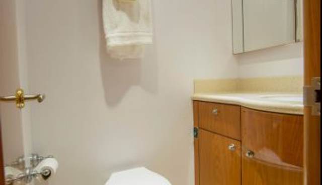 FOOTLOOSE yacht for sale 54