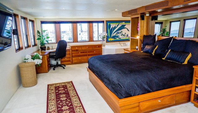 BEAUPORT yacht for sale 8