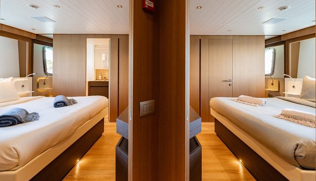 Journey yacht for sale 38