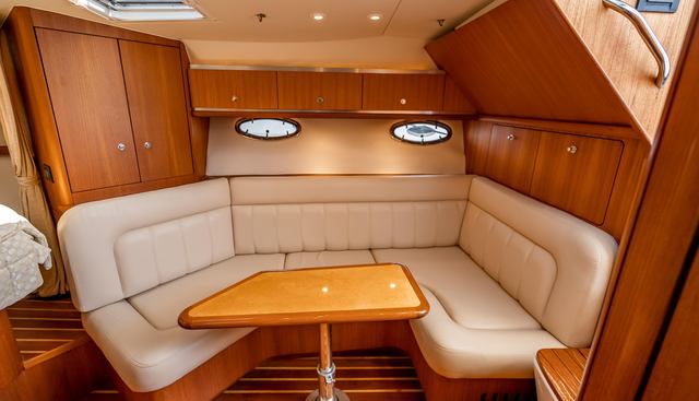 Escapade yacht for sale 14