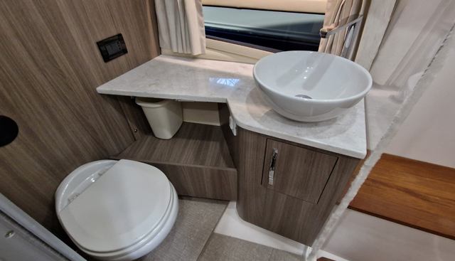 Schatzi yacht for sale 13