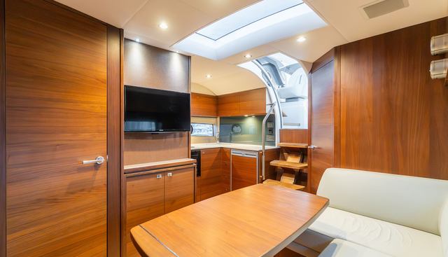 NO WORRIES OF HAMBLE yacht for sale 23