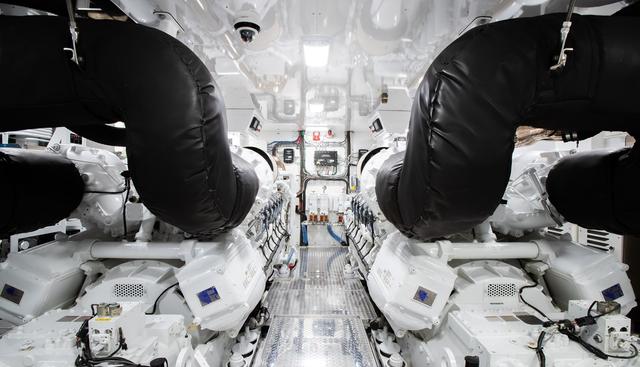 Crescent Lady yacht for sale 18