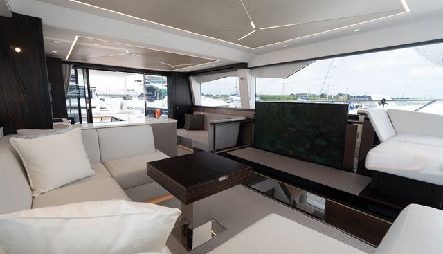 7252468 yacht for sale 25