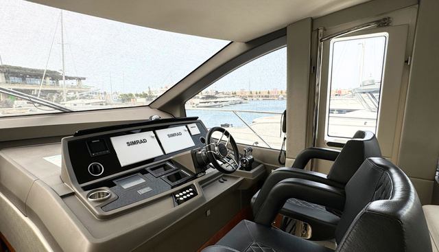 ELU yacht for sale 14