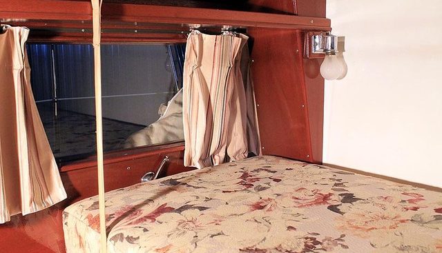 ALLEZ yacht for sale 29