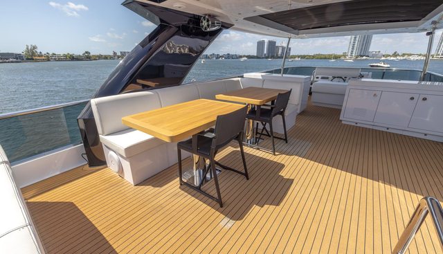 Sea Metri V yacht for sale 44