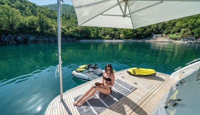 LARIMAR II yacht for sale 8