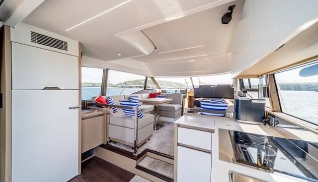 V & A yacht for sale 17