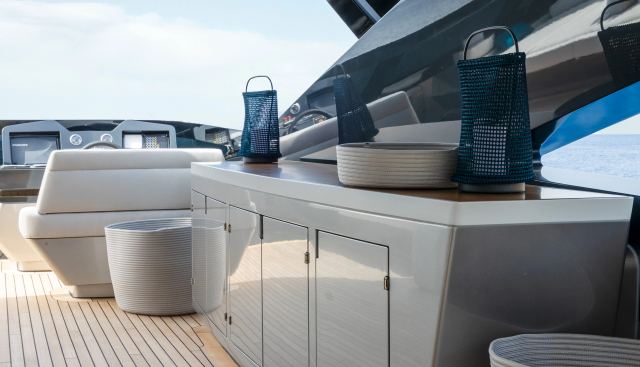 No Stress yacht for sale 27