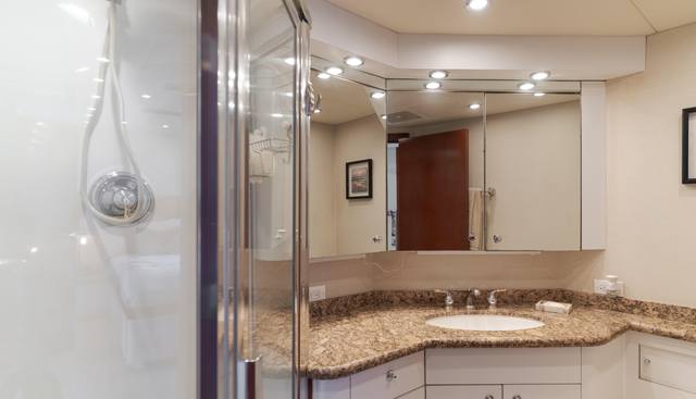 Huracan yacht for sale 65