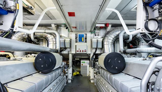 CLARITA yacht for sale 49